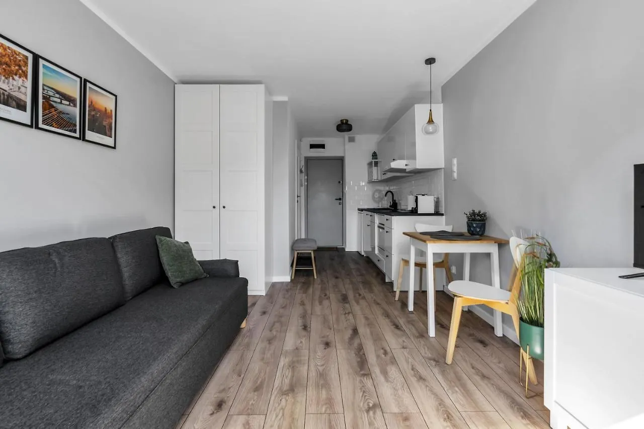 Warsaw City Center Studio - Park, Subway Nearby - By Rentujemy Apartment